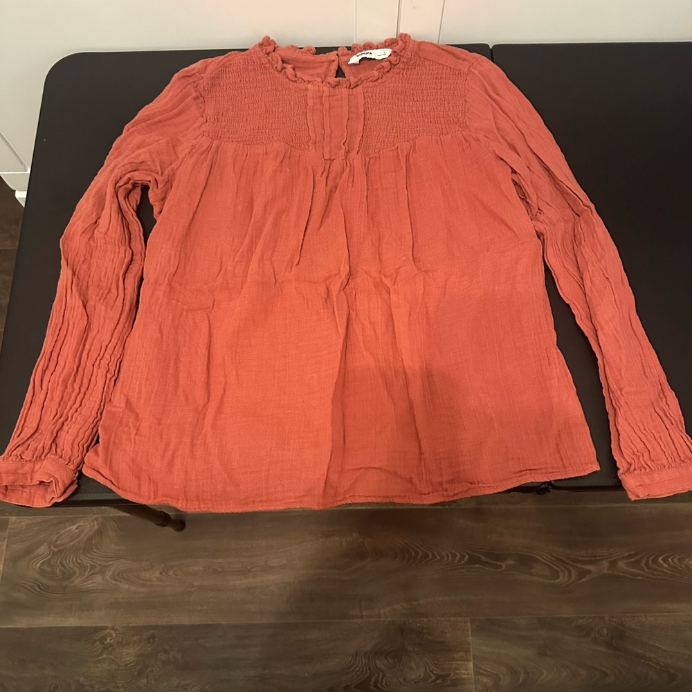 Women’s Long Sleeve Top